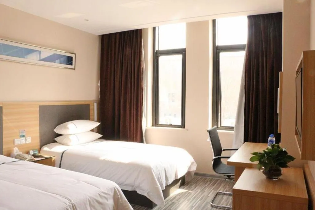 Bed in City Comfort Inn Hefei Binhu Wanda Plaza