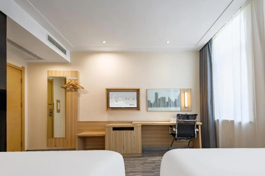 Bed in City Comfort Inn Hefei Binhu Wanda Plaza