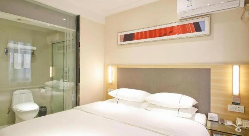 Bed in City Comfort Inn Hefei Binhu Wanda Plaza