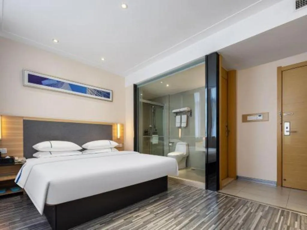 Bed in City Comfort Inn Hefei Binhu Wanda Plaza