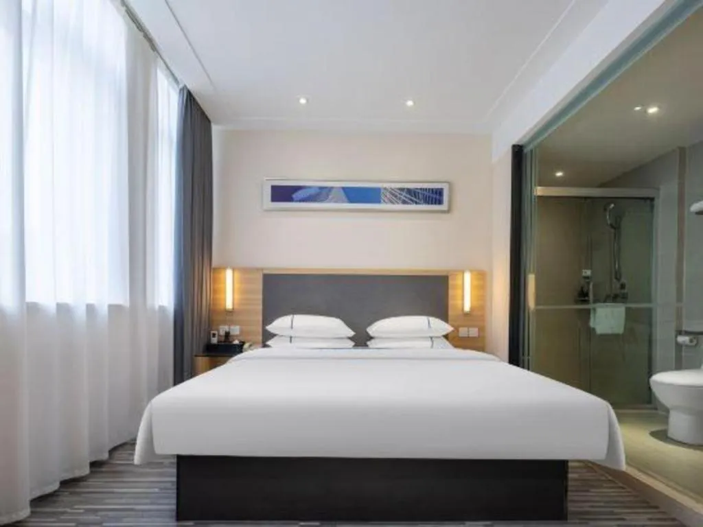 Bed in City Comfort Inn Hefei Binhu Wanda Plaza