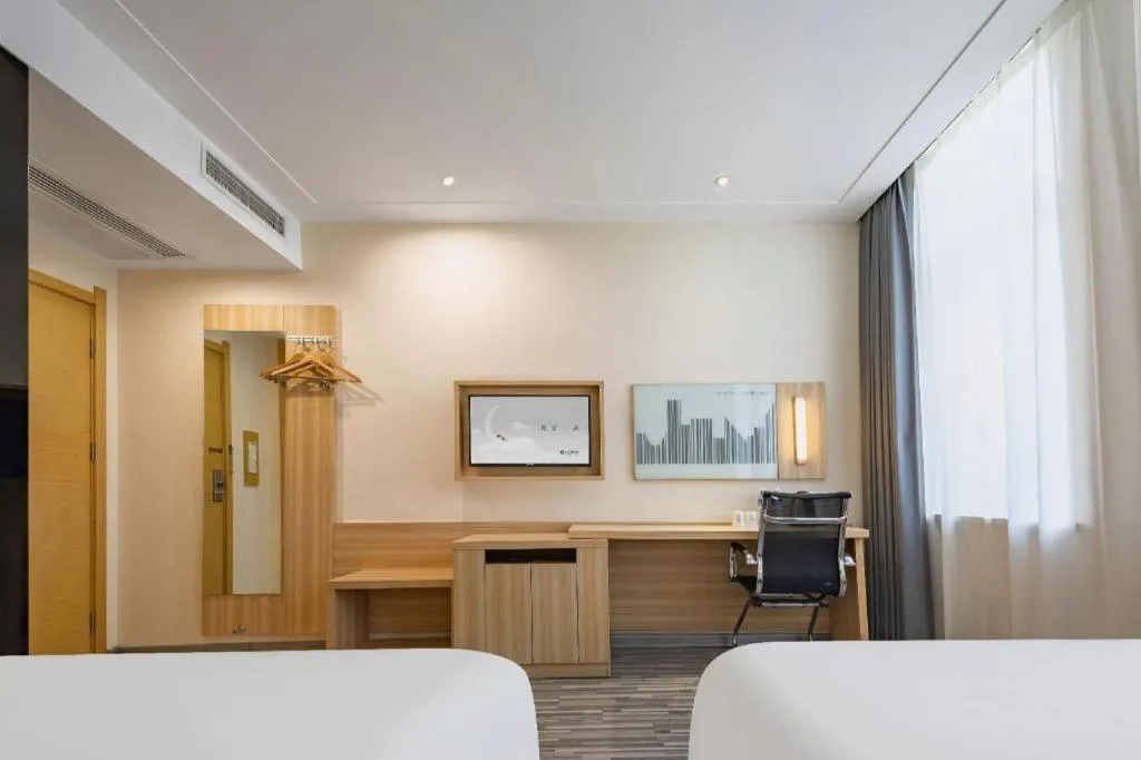 Bed in City Comfort Inn Hefei Binhu Wanda Plaza