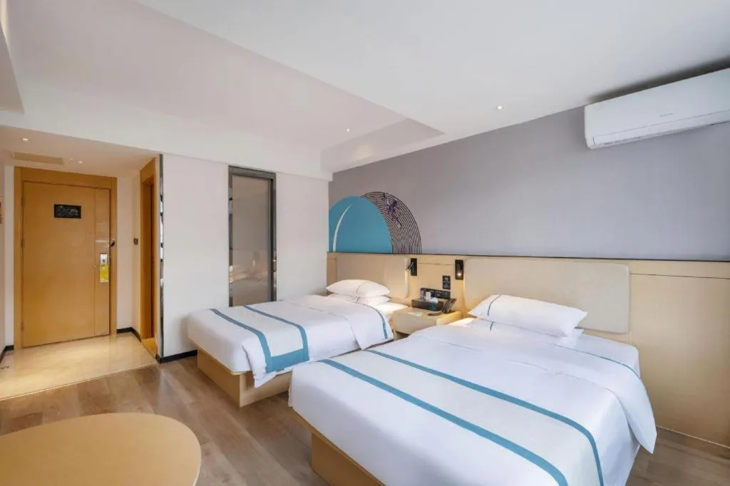 Bed in City Comfort Inn Changsha Yuelu Mountain Orange Island Head