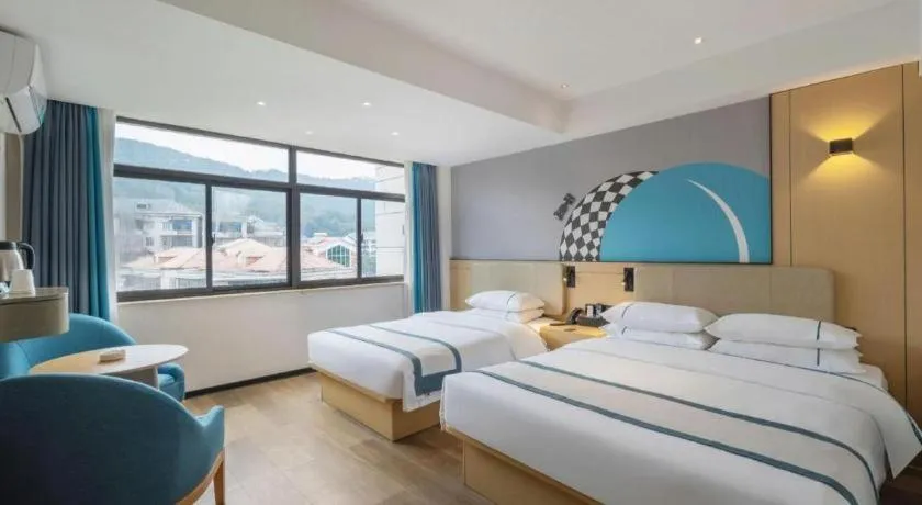 Bed in City Comfort Inn Changsha Yuelu Mountain Orange Island Head