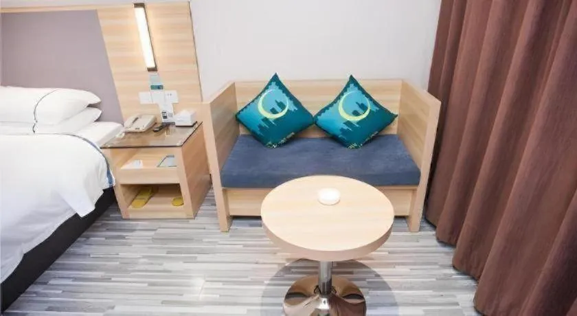 Bed in City Comfort Inn Zhanjiang South Zhenchuan Avenue