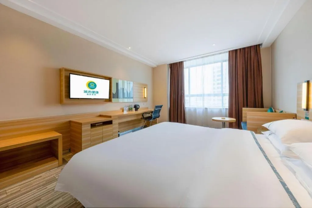 Bed in City Comfort Inn Zhanjiang South Zhenchuan Avenue
