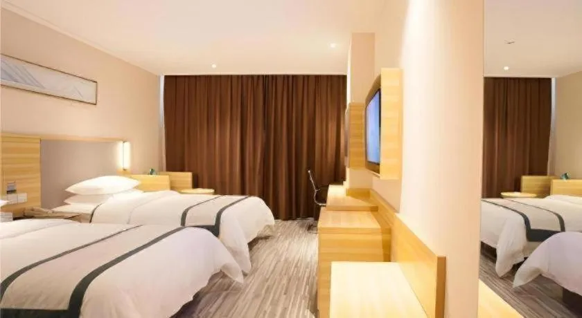 Bed in City Comfort Inn Zhanjiang South Zhenchuan Avenue