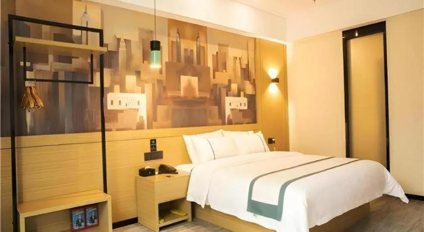 Bed in City Comfort Inn Maoming Xinyi Donghuicheng
