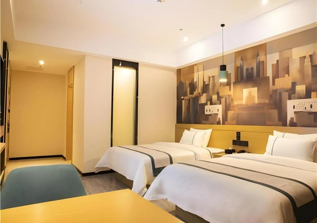 Bed in City Comfort Inn Maoming Xinyi Donghuicheng