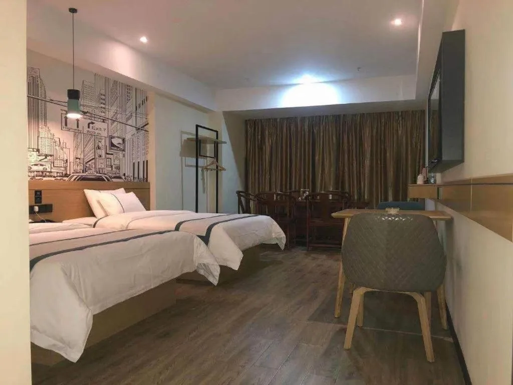 Bed in City Comfort Inn Maoming Xinyi Donghuicheng