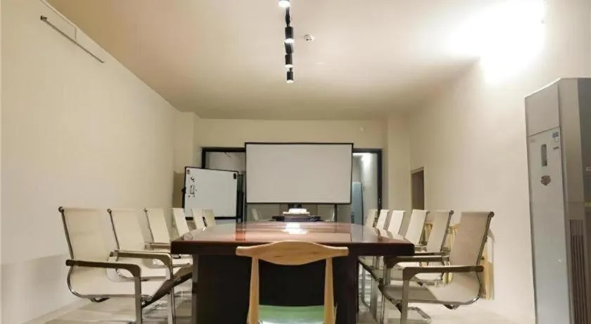 City Comfort Inn Maoming Xinyi Donghuicheng