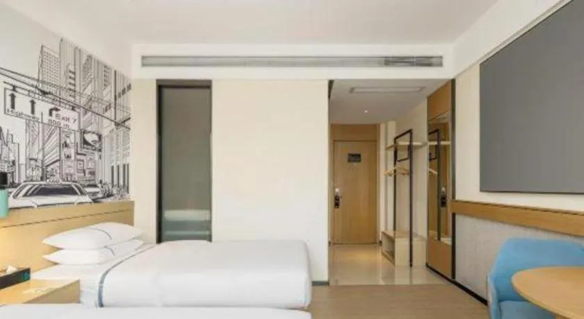 Bed in City Comfort Inn Nanning Jianzheng Road Food Street