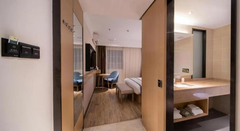 Bed in City Comfort Inn Zhongshan Banfu