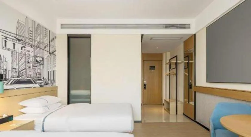 Bed in City Comfort Inn Zhongshan Banfu