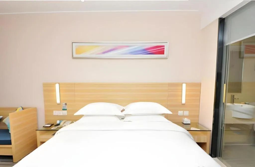 Bed in City Comfort Inn Heyuan Longchuan Bus Station