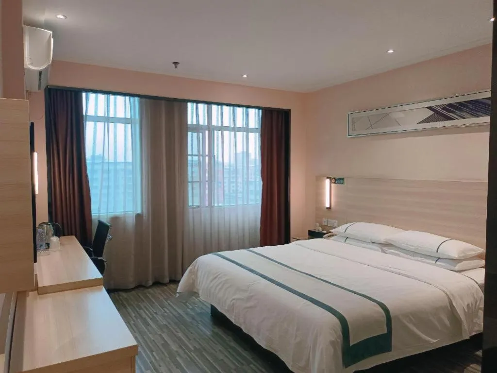 Bed in City Comfort Inn Heyuan Longchuan Bus Station