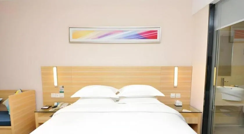 Bed in City Comfort Inn Heyuan Longchuan Bus Station