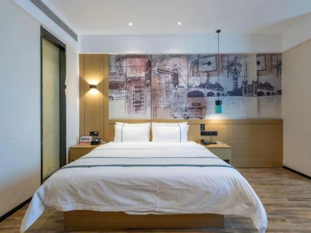 Bed in City Comfort Inn Dongguan Gaobu Avenue