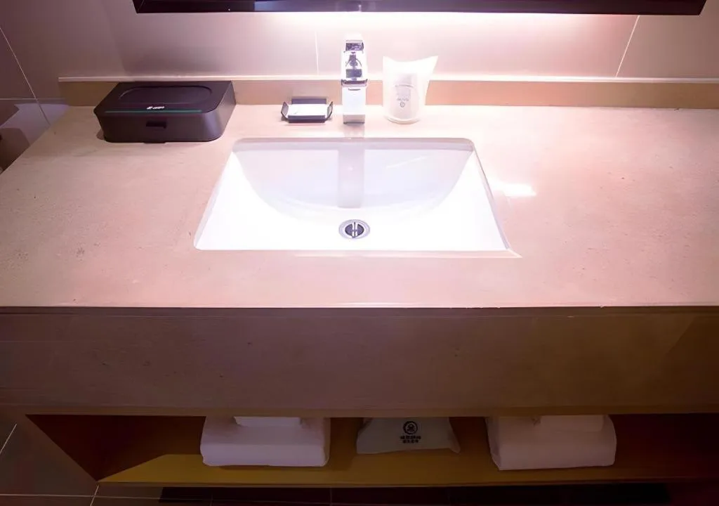 City Comfort Inn Dongfang Donghai Road Gymnasium Municipal Government