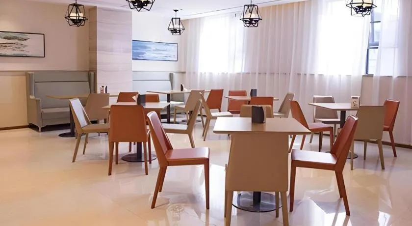 City Comfort Inn Dongfang Donghai Road Gymnasium Municipal Government