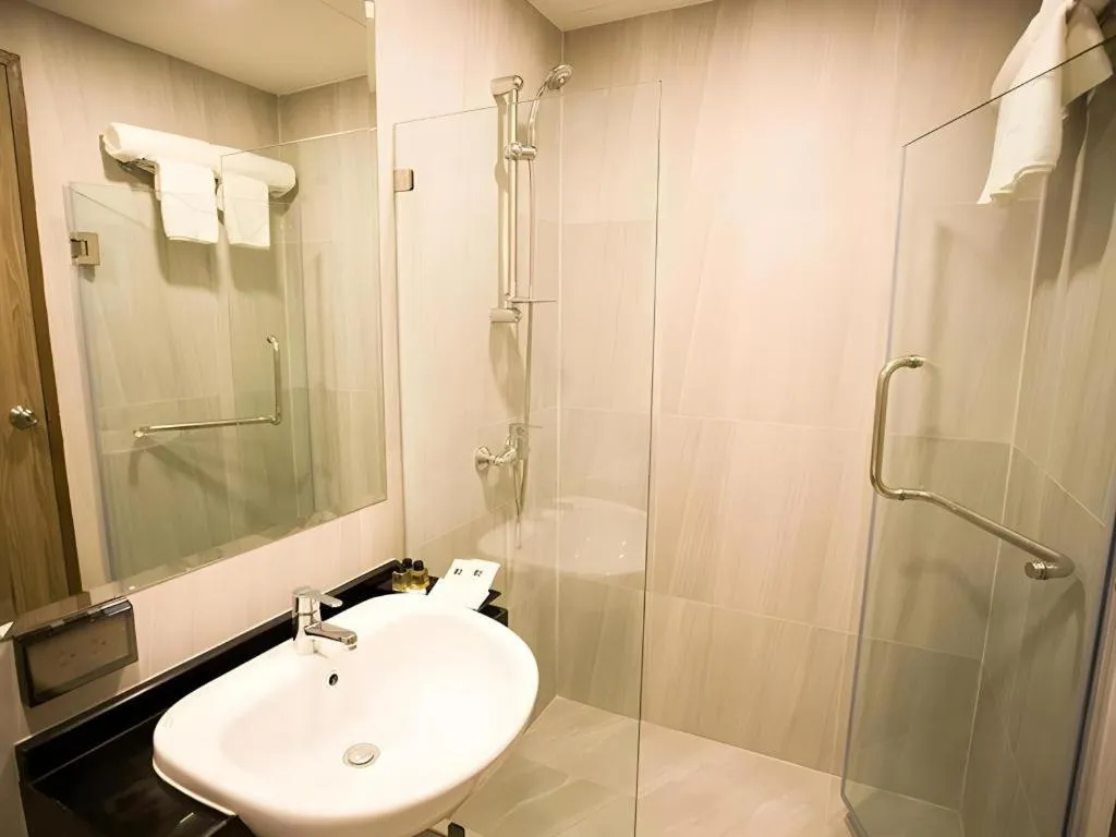 B2 Amata Nakorn Premier Hotel