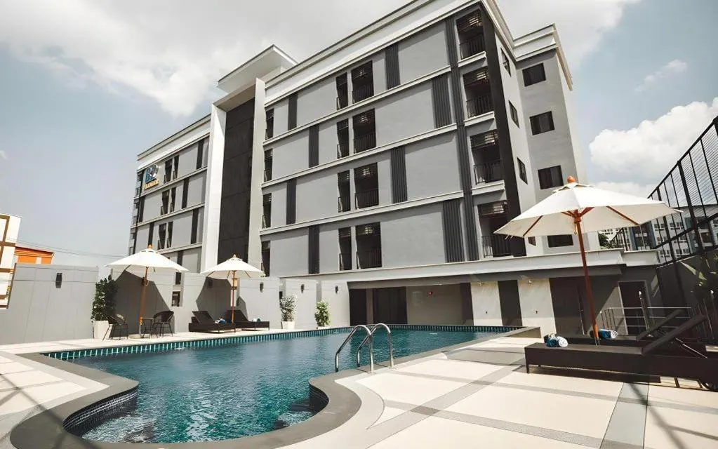 B2 Amata Nakorn Premier Hotel