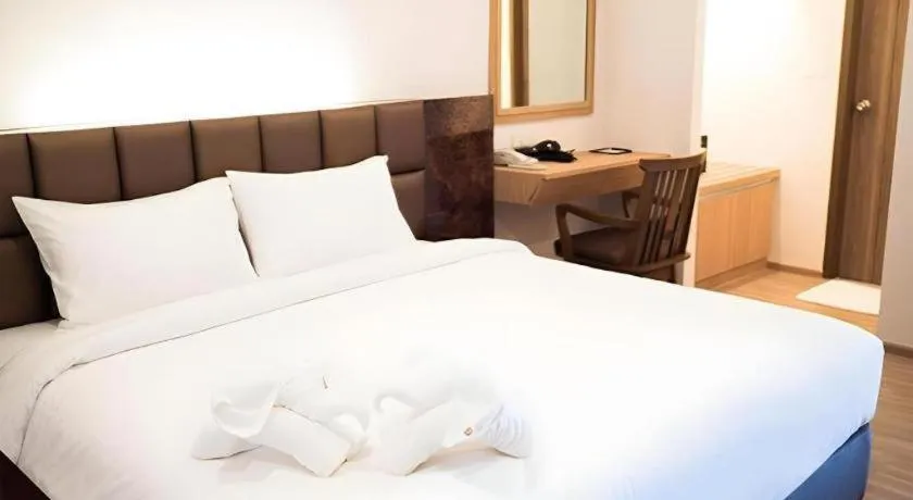 Bed in B2 Amata Nakorn Premier Hotel