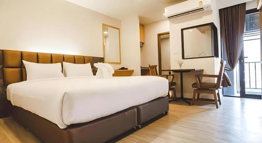 Bed in B2 Amata Nakorn Premier Hotel