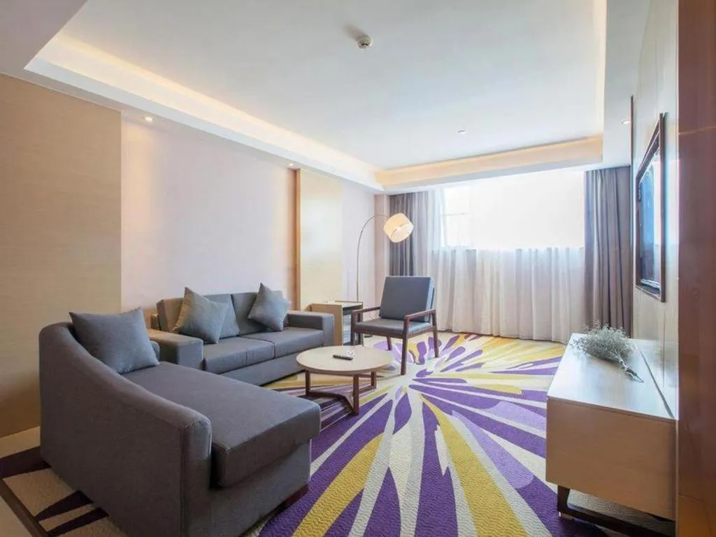 Lavande Hotels· Suizhou Wenfeng