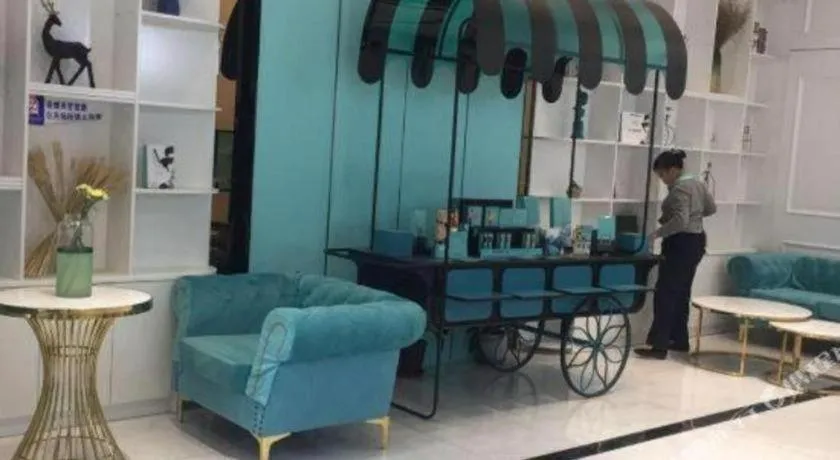 Xana Hotelle· Shijiazhuang Yaqing Street