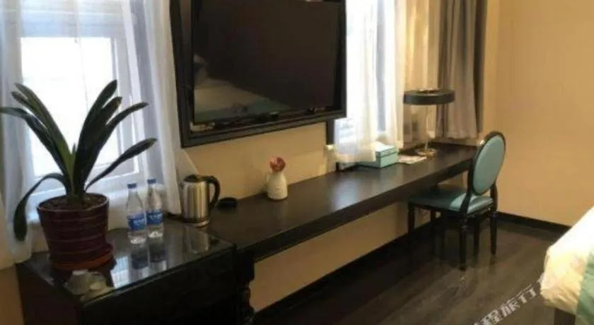 Xana Hotelle· Shijiazhuang Yaqing Street