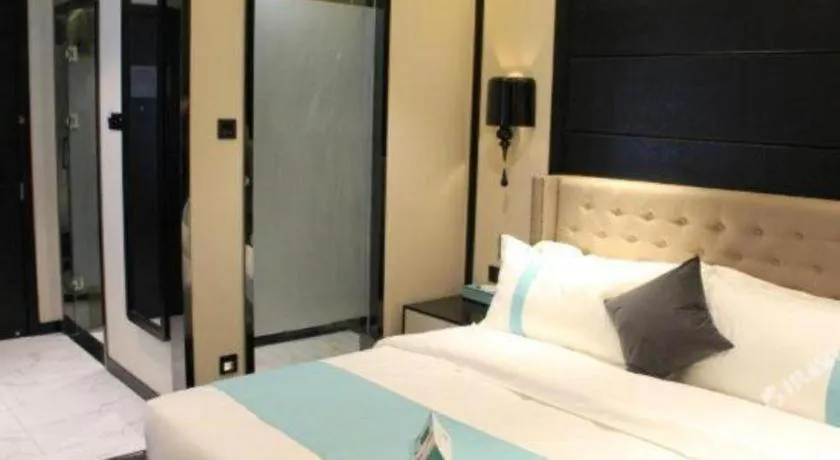 Bed in Xana Hotelle· Shijiazhuang Yaqing Street