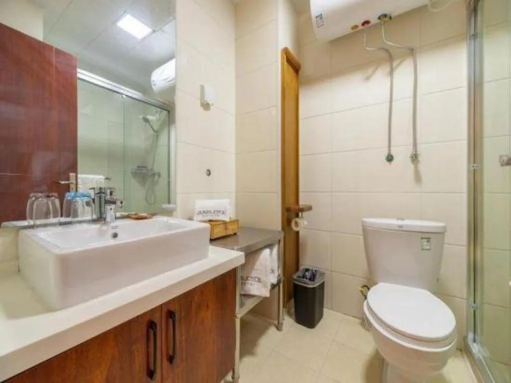 James Joyce Coffetel· Ji'Nan Changqing District Government Jingshi Xi Road