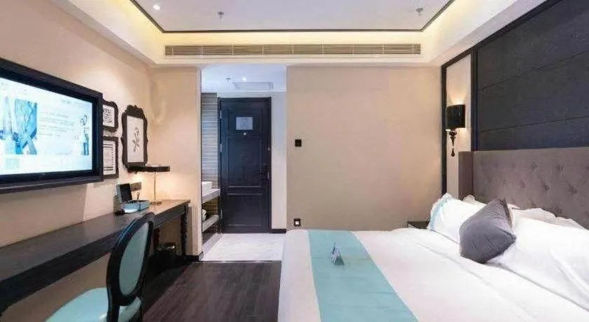 Bed in Xana Hotelle· Wulumuqi High Speed Railway Station Baonengcheng