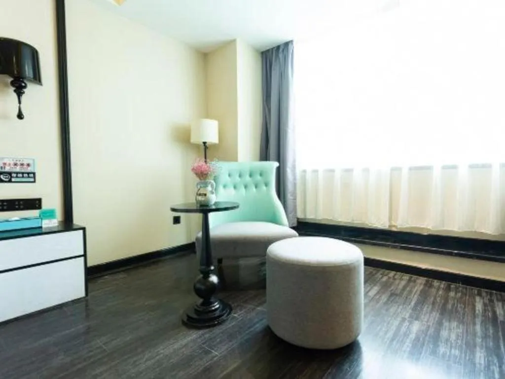 Xana Hotelle· Wulumuqi High Speed Railway Station Baonengcheng