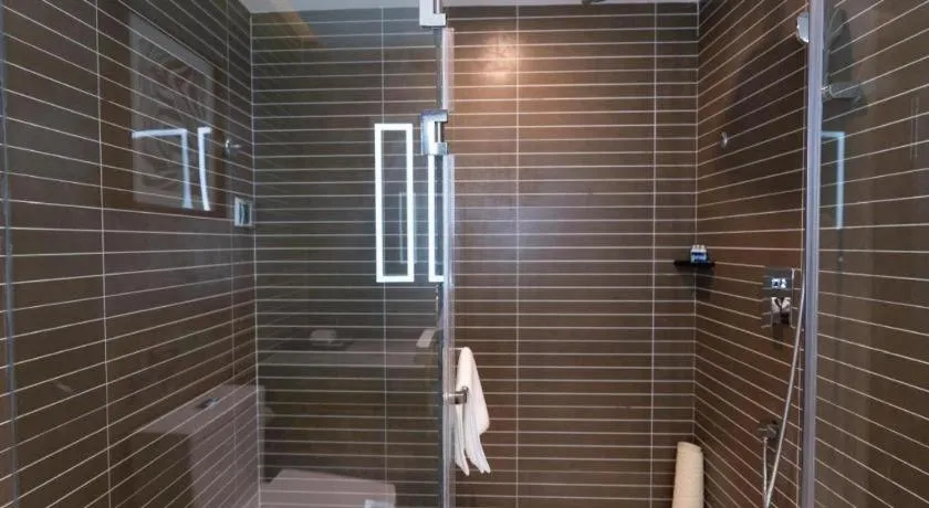 Xana Hotelle· Wulumuqi High Speed Railway Station Baonengcheng