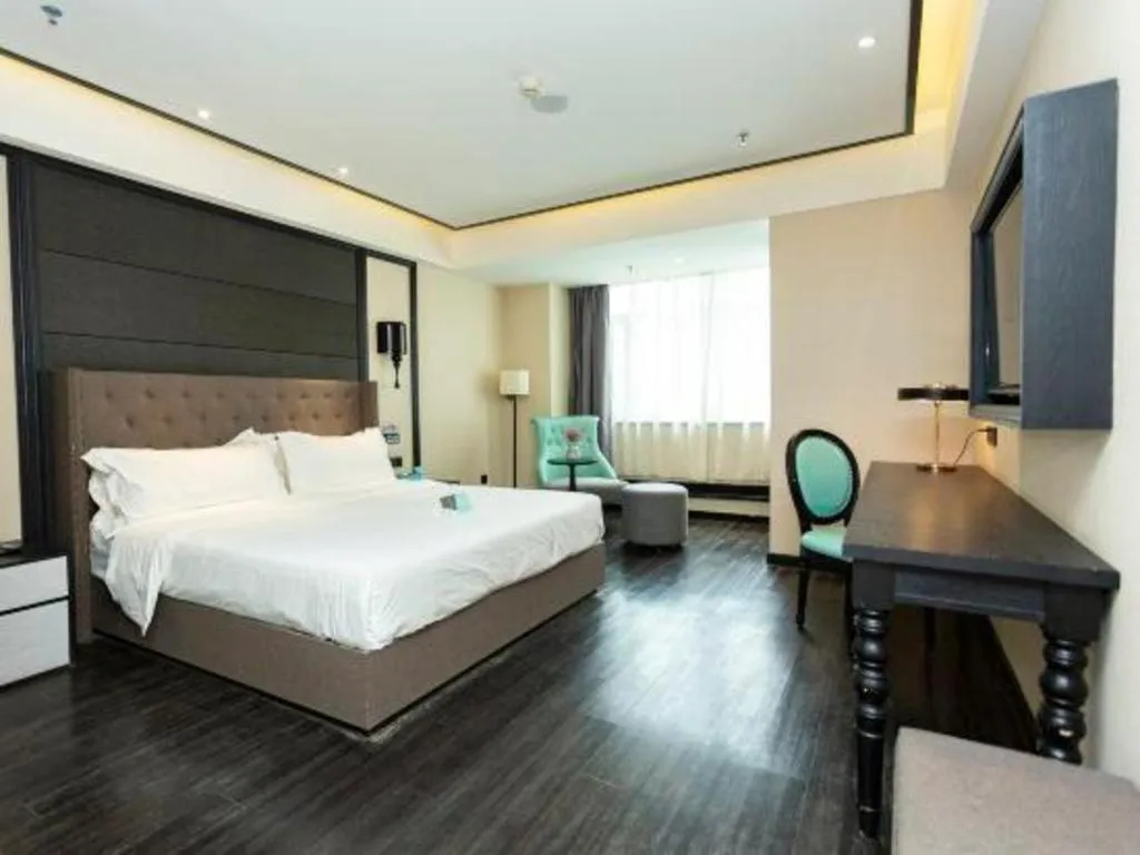 Bed in Xana Hotelle· Wulumuqi High Speed Railway Station Baonengcheng