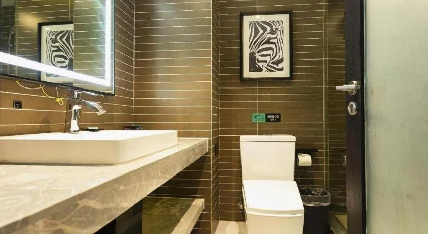 Xana Hotelle· Wulumuqi High Speed Railway Station Baonengcheng