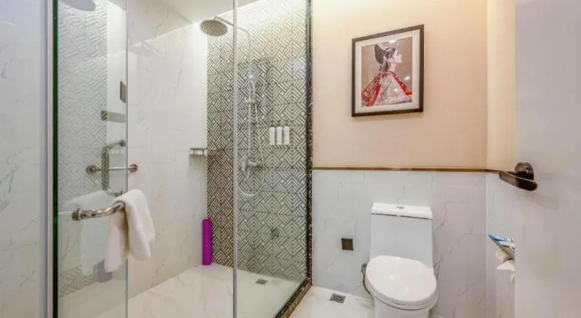 Jinjiang Metropolo Haikou East High Speed Railway Station Normal University