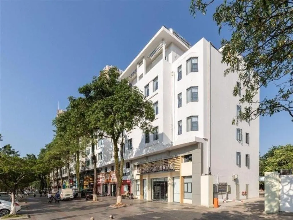 Jinjiang Metropolo Haikou East High Speed Railway Station Normal University