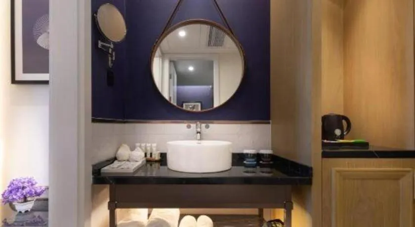 Jinjiang Metropolo Haikou East High Speed Railway Station Normal University