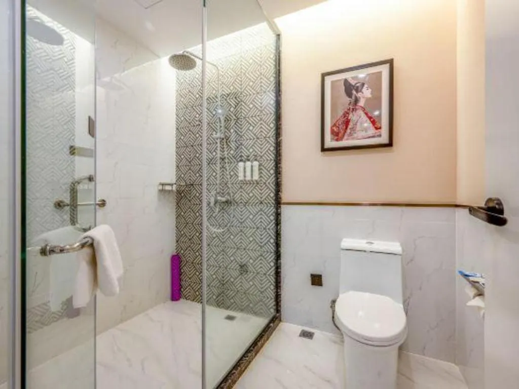 Jinjiang Metropolo Haikou East High Speed Railway Station Normal University