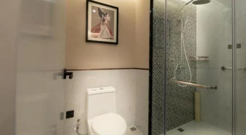 Jinjiang Metropolo Haikou East High Speed Railway Station Normal University