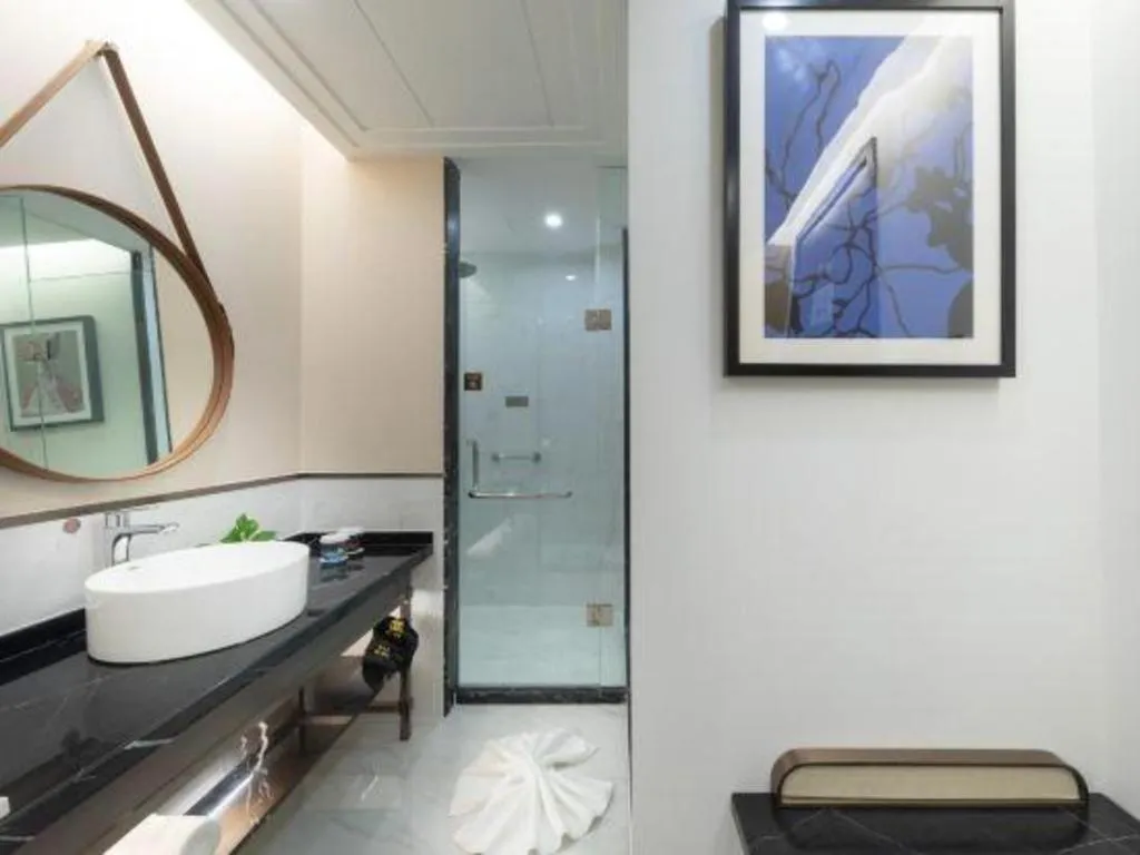 Jinjiang Metropolo Haikou East High Speed Railway Station Normal University