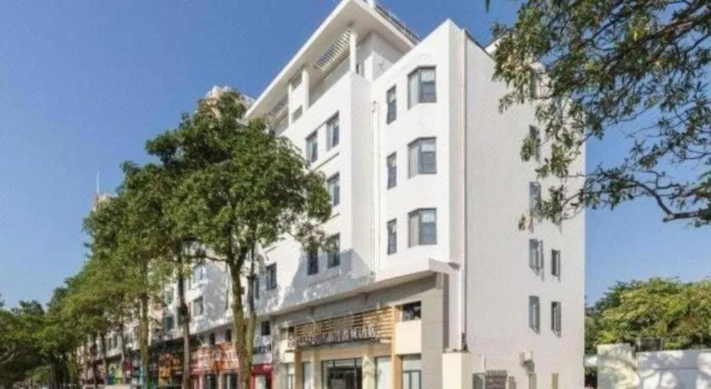 Jinjiang Metropolo Haikou East High Speed Railway Station Normal University