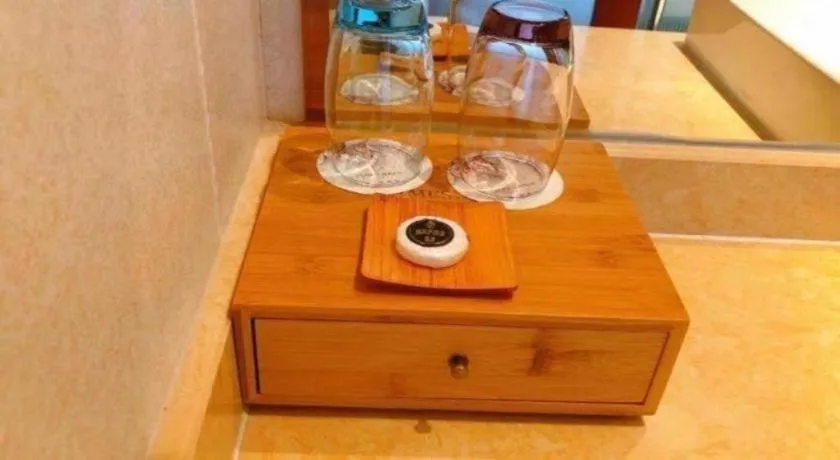 James Joyce Coffetel· Tianjin Olympic Center Lingbin Road Metro Station