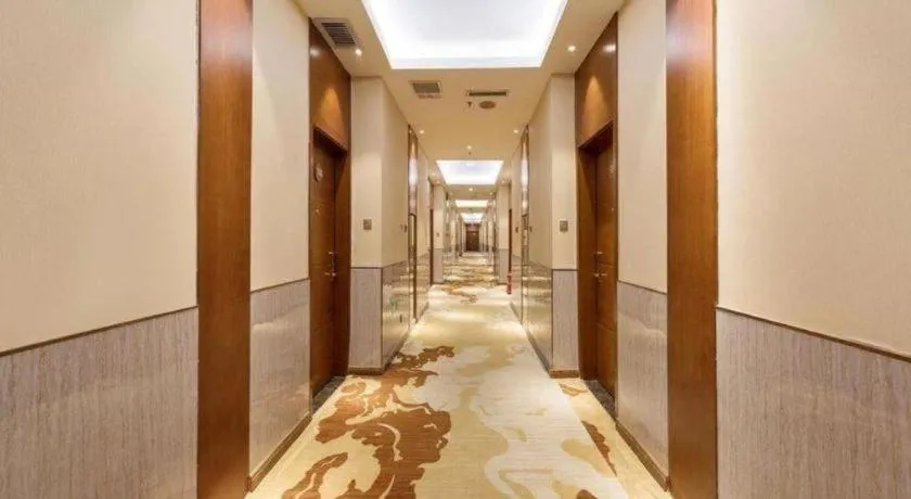 James Joyce Coffetel· Tianjin Olympic Center Lingbin Road Metro Station