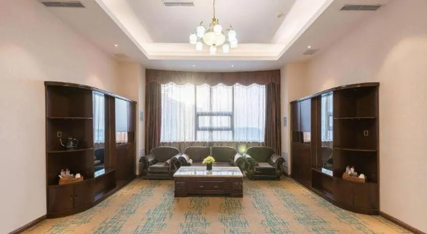 James Joyce Coffetel· Tianjin Olympic Center Lingbin Road Metro Station