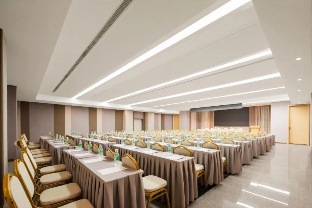 Lavande Hotels· Jingzhou Jianli