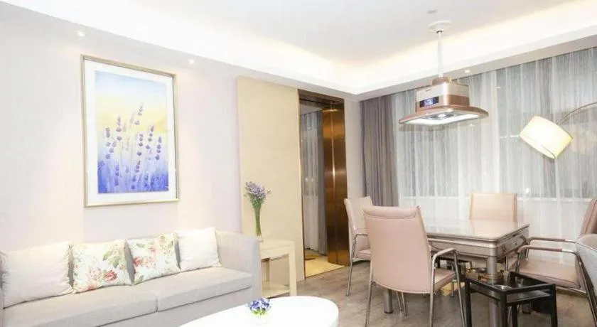 Lavande Hotels· Jingzhou Jianli